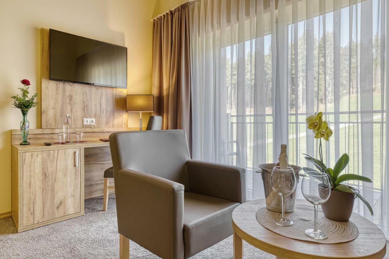 Wellnesshotel Deine Auszeit, Adults Only Achslach Exterior photo